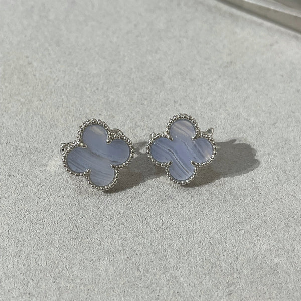 ˇシャイニージュエリーˇクローバーカルセドニーシルバースタッドピアス