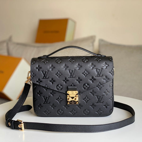 LV 25S POCHETTE METIS 25 IN BLACK MONOGRAM COATED CANVAS GOLD HARDWARE