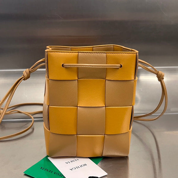 SMALL CASSETTE BUCKET 18 IN BROWN MIX ORANGE CALFSKIN