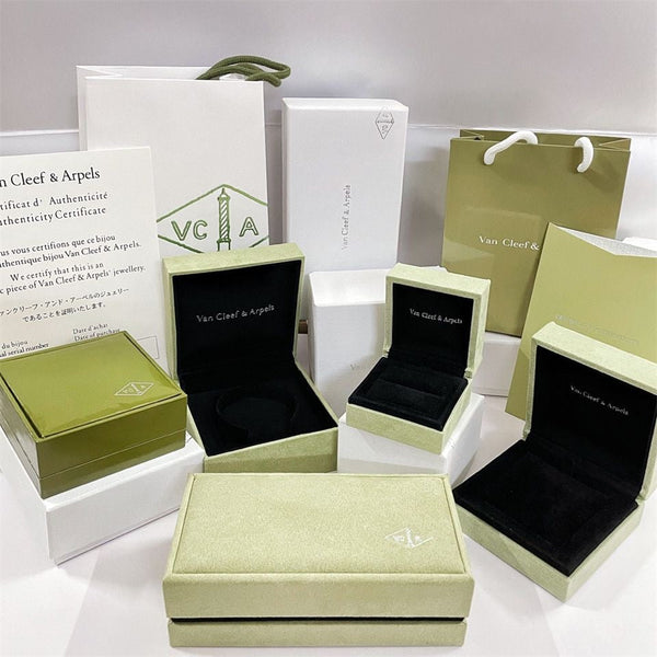 ˇShiny JewelryˇVA KLEEBLATT ARMBAND HALSKETTE RING BOX GESCHENKTASCHE