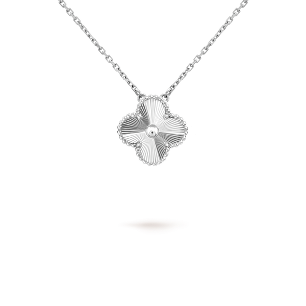 ˇShiny JewelryˇCLOVER 15MM LASER NECKLACE SILVER