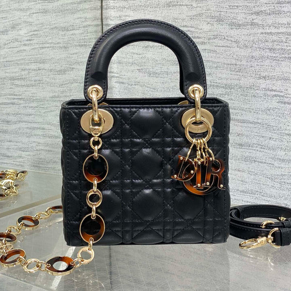 SMALL 20 LADY BAG IN BLACK MACROCANNAGE LAMBSKIN WITH GOLD HARDWARE