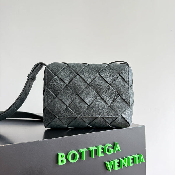 BOTTEGA VENETA 25S DIAGO 22 IN STEEL GRAY CALFSKIN SILVER HARDWARE